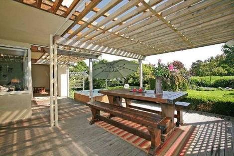 Photo of property in 33a Ferry Road, Clive, 4102