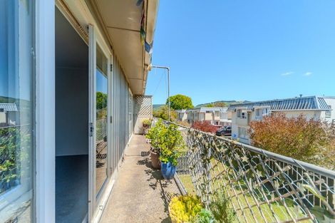 Photo of property in Wellway Flats, 45 Mcparland Street, Ebdentown, Upper Hutt, 5018