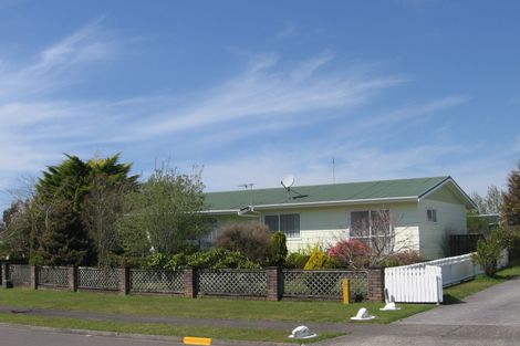 Photo of property in 3 Augustus Earle Place, Pukehangi, Rotorua, 3015
