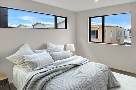 Photo of property in 17 Tokarewa Close, Mount Wellington, Auckland, 1062
