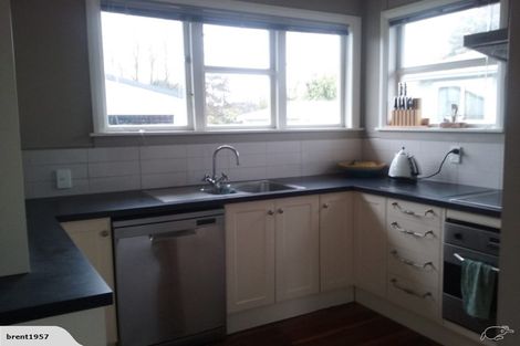 Photo of property in 3 Ilford Place, Awapuni, Palmerston North, 4412