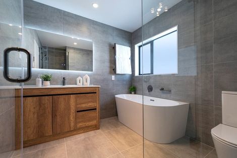 Photo of property in 3 Riroriro Road, Hobsonville, Auckland, 0616