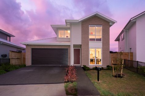 Photo of property in 6 Vincent Mcgrath Crescent, Swanson, Auckland, 0614