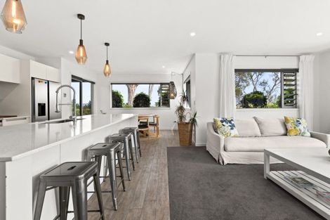 Photo of property in 8 Hikanui Drive, Havelock North, 4130