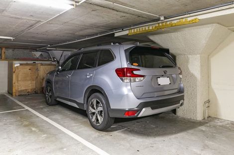 Photo of property in Metro Apartments, 4/220 Thorndon Quay, Pipitea, Wellington, 6011