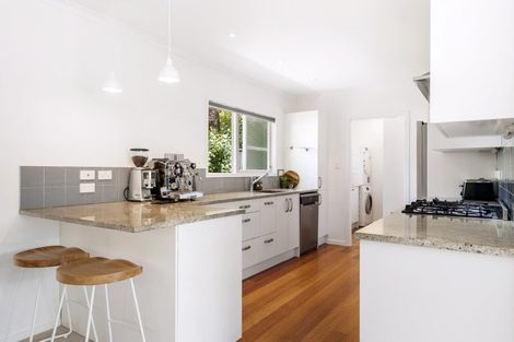 Photo of property in 1/72 Roseberry Avenue, Birkenhead, Auckland, 0626