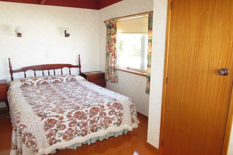 Photo of property in 48 Moana Drive, Mahia, 4198