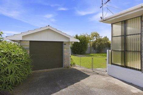 Photo of property in 3 Selwyn Street, Levin, 5510