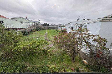 Photo of property in San Antonio Flats, 4/12 Kilbirnie Crescent, Kilbirnie, Wellington, 6022
