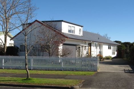 Photo of property in 30 Seaward Place, Wattle Downs, Auckland, 2103