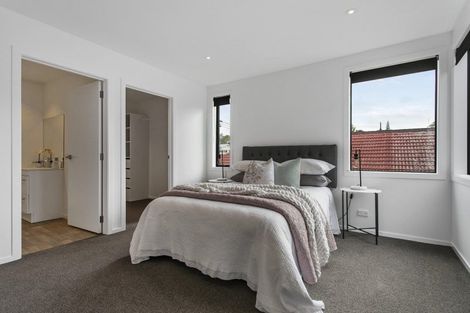 Photo of property in 37c Tawhiri Road, One Tree Hill, Auckland, 1061