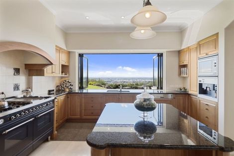 Photo of property in 70 Longhurst Terrace, Cashmere, Christchurch, 8022