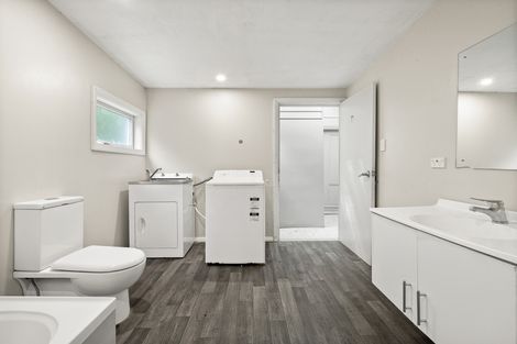 Photo of property in 76 South Road, The Glen, Dunedin, 9011