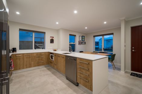 Photo of property in 6 Vincent Mcgrath Crescent, Swanson, Auckland, 0614