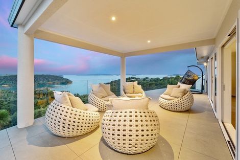 Photo of property in 8 Kotare Place, Sandspit, Warkworth, 0982