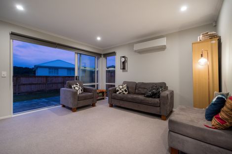 Photo of property in 6 Vincent Mcgrath Crescent, Swanson, Auckland, 0614