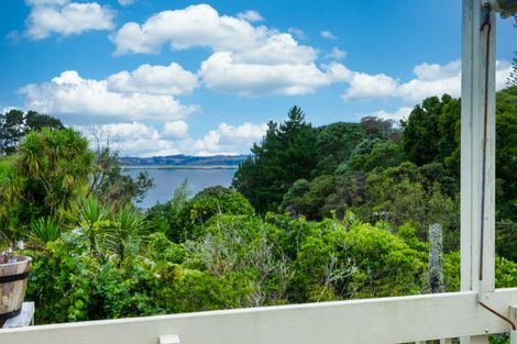 Photo of property in 18 Shelly Beach Road, Shelly Beach, Helensville, 0874