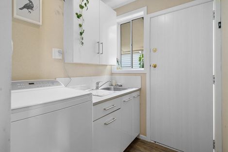 Photo of property in 160 Williams Street, Cambridge, 3434