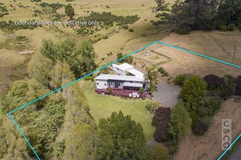 Photo of property in 8 Pineview Lane, Helensville, 0875