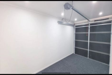 Photo of property in 425a Great South Road, Opaheke, Papakura, 2113