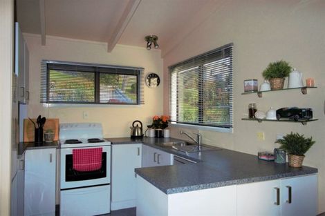 Photo of property in 5a Rangimaarie Crescent, Snells Beach, 0920