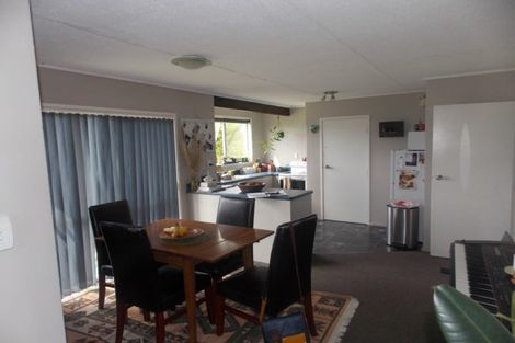 Photo of property in 2 Hinau Street, Pukehangi, Rotorua, 3015