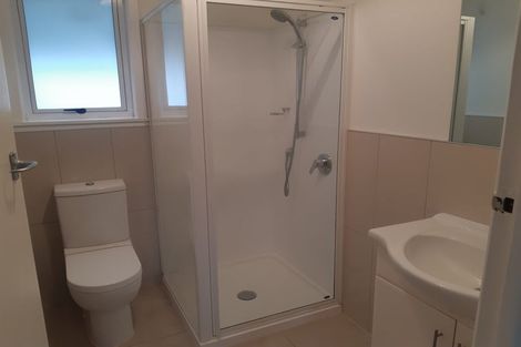 Photo of property in 2/15 East Coast Road, Milford, Auckland, 0620