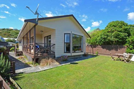 Photo of property in 10 Invercargill Drive, Kelson, Lower Hutt, 5010