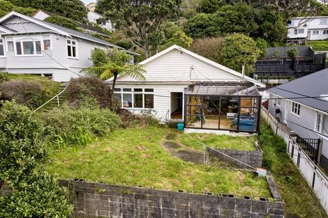 Photo of property in 85 Farnham Street, Mornington, Wellington, 6021