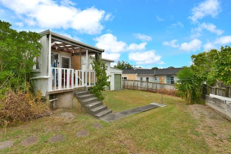 Photo of property in 998 Whangaparaoa Road, Tindalls Beach, Whangaparaoa, 0930