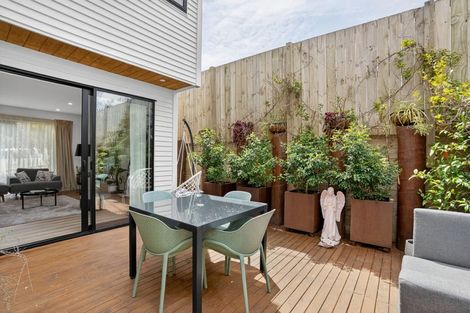 Photo of property in 57b Hogans Road, Glenfield, Auckland, 0629