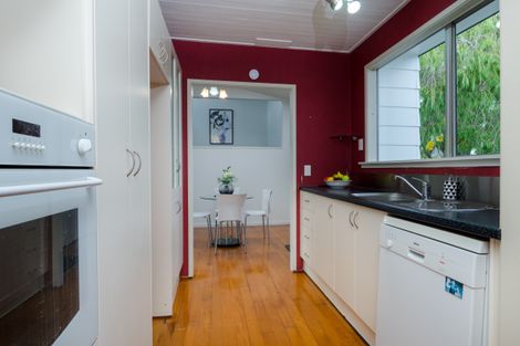 Photo of property in 22 Vina Place, Massey, Auckland, 0614