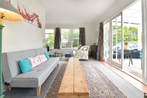 Photo of property in 998 Whangaparaoa Road, Tindalls Beach, Whangaparaoa, 0930