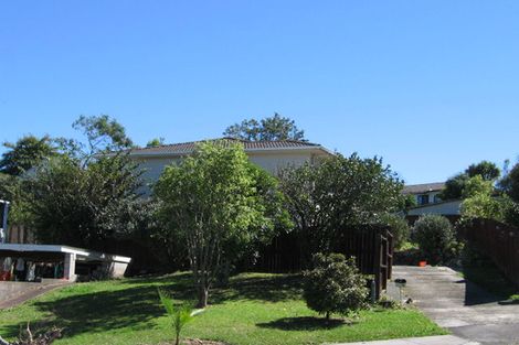 Photo of property in 9 Magdalen Place, West Harbour, Auckland, 0618