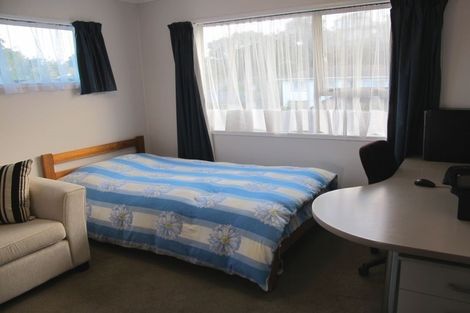 Photo of property in 1/25 Sapphire Place, Bayview, Auckland, 0629