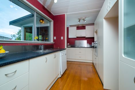 Photo of property in 22 Vina Place, Massey, Auckland, 0614