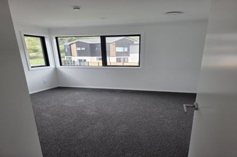 Photo of property in 3 Joseph Bolton Crescent, Wallaceville, Upper Hutt, 5018