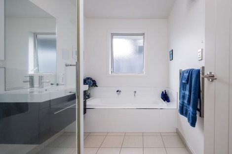 Photo of property in 90 Te Huia Drive, Flagstaff, Hamilton, 3210