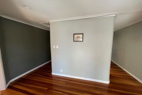 Photo of property in 23 Tobruk Crescent, Milford, Auckland, 0620
