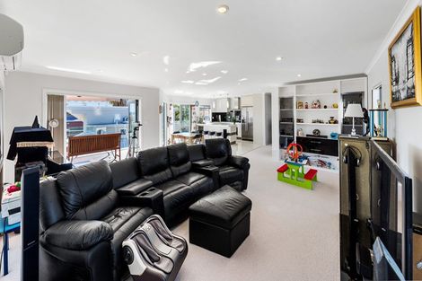 Photo of property in 17a Waller Avenue, Bucklands Beach, Auckland, 2012