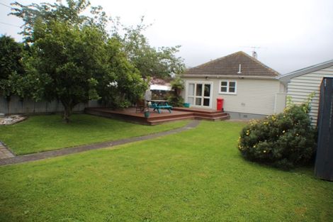 Photo of property in 26 Hewer Crescent, Naenae, Lower Hutt, 5011