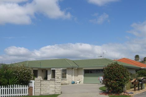 Photo of property in 30 Laburnum Glen, Mount Maunganui, 3116