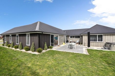 Photo of property in 61 Jarrett Terrace, Leamington, Cambridge, 3432