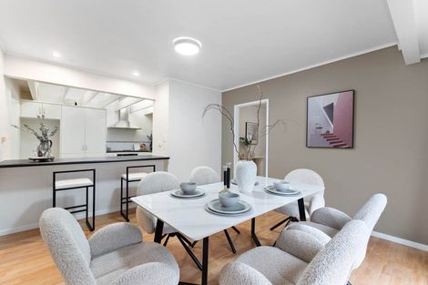 Photo of property in 55 Meadowvale Avenue, Forrest Hill, Auckland, 0620