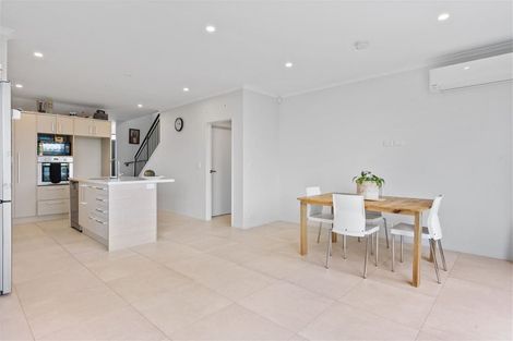 Photo of property in 100 Matairangi Avenue, Totara Heights, Auckland, 2105