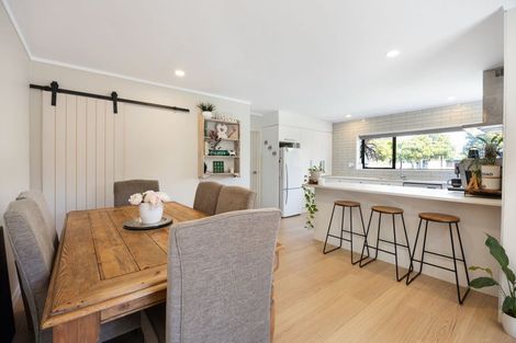 Photo of property in 28 Bouverie Crescent, Flagstaff, Hamilton, 3210