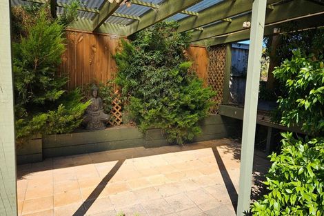 Photo of property in 38a Sunnynook Road, Sunnynook, Auckland, 0620