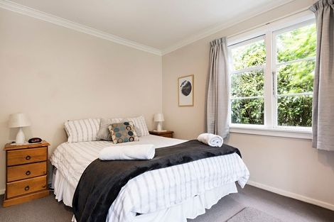 Photo of property in 30 Lyndhurst Road, Tawa, Wellington, 5028
