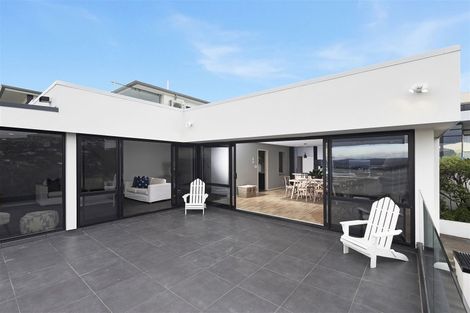 Photo of property in 11b Inverness Lane, Redcliffs, Christchurch, 8081