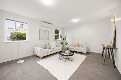 Photo of property in 35 Sandwich Road, St Andrews, Hamilton, 3200